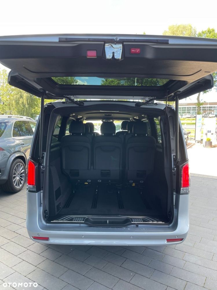 Mercedes-Benz Klasa V - 7