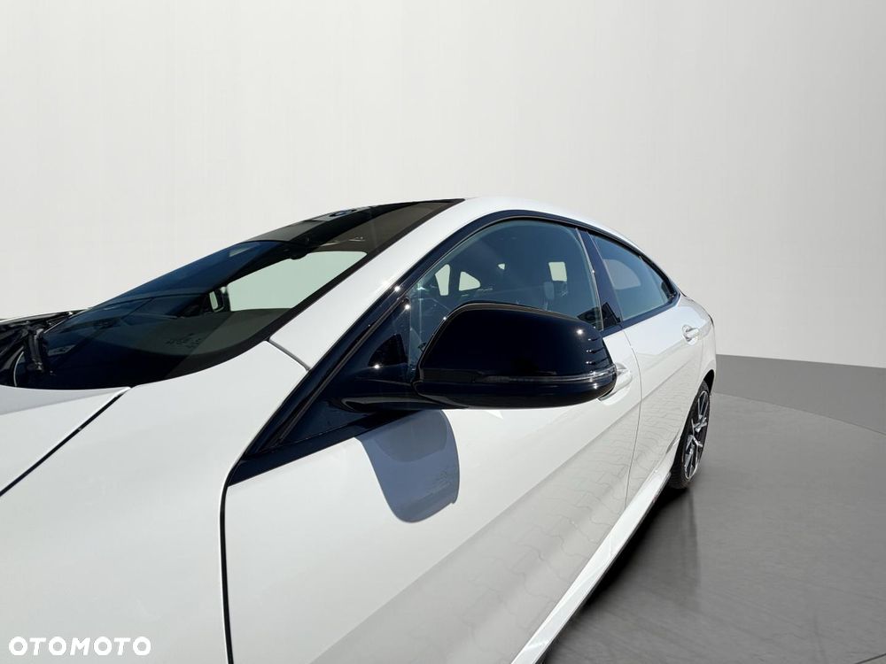 BMW Seria 2 220i M Sport - 10