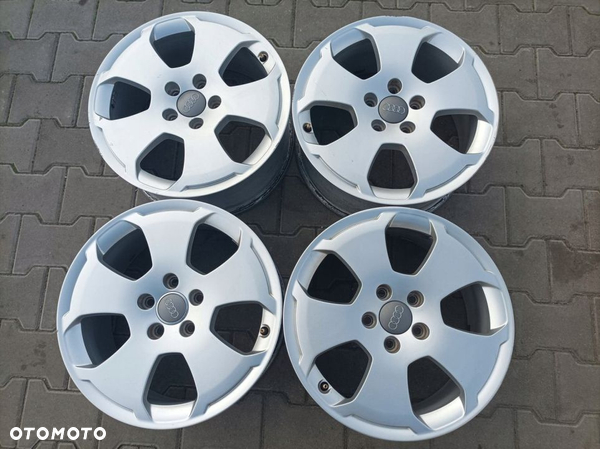 Audi A3 Felgi Aluminiowe 17" 5x112