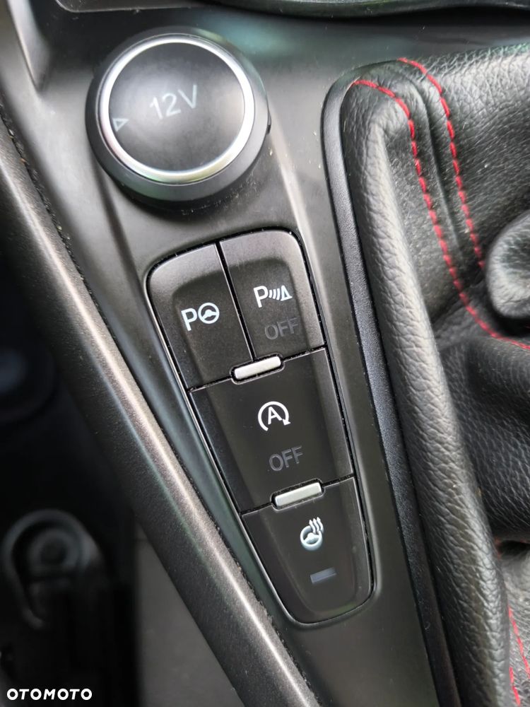 Ford Focus SW 1.5 EcoBoost S&S ST-LINE - 13