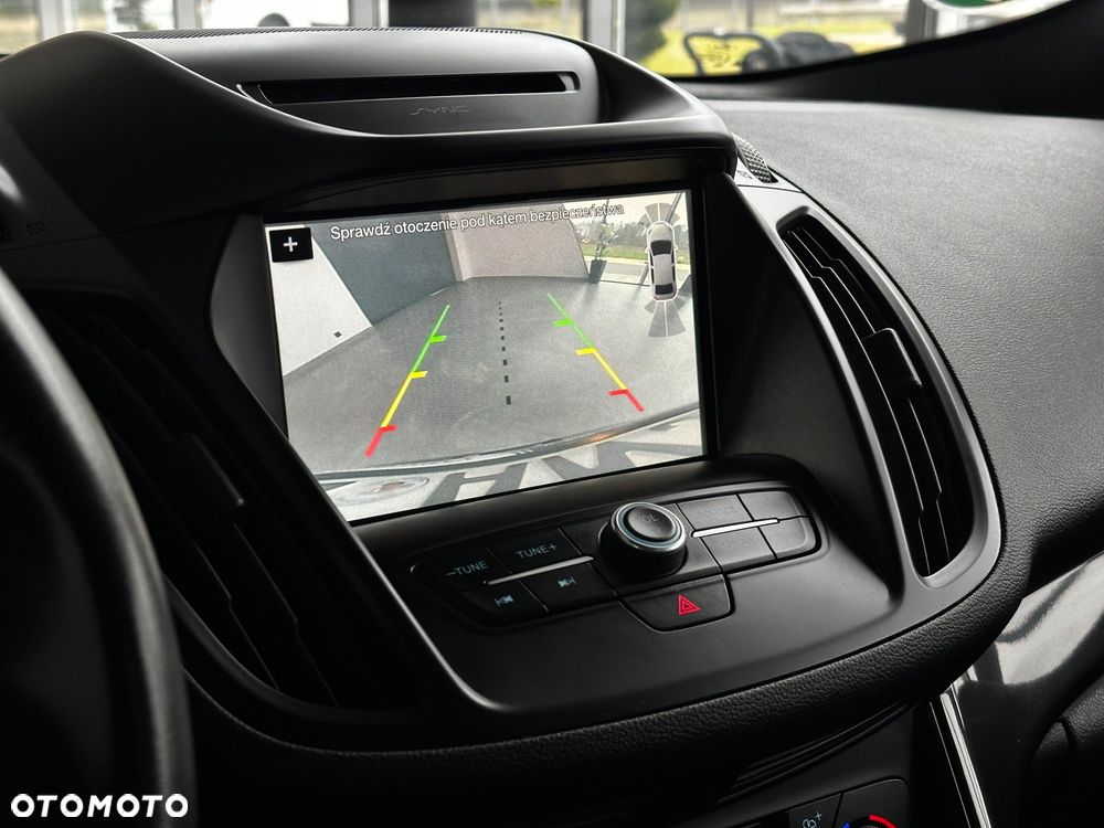 Ford Kuga 2.0 TDCi 4x4 ST-Line - 28