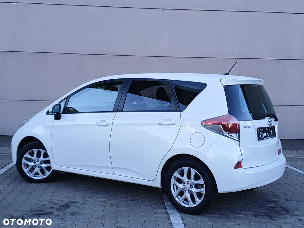 Toyota Verso S 1.33 VVT-i Start-Stop Club - 9