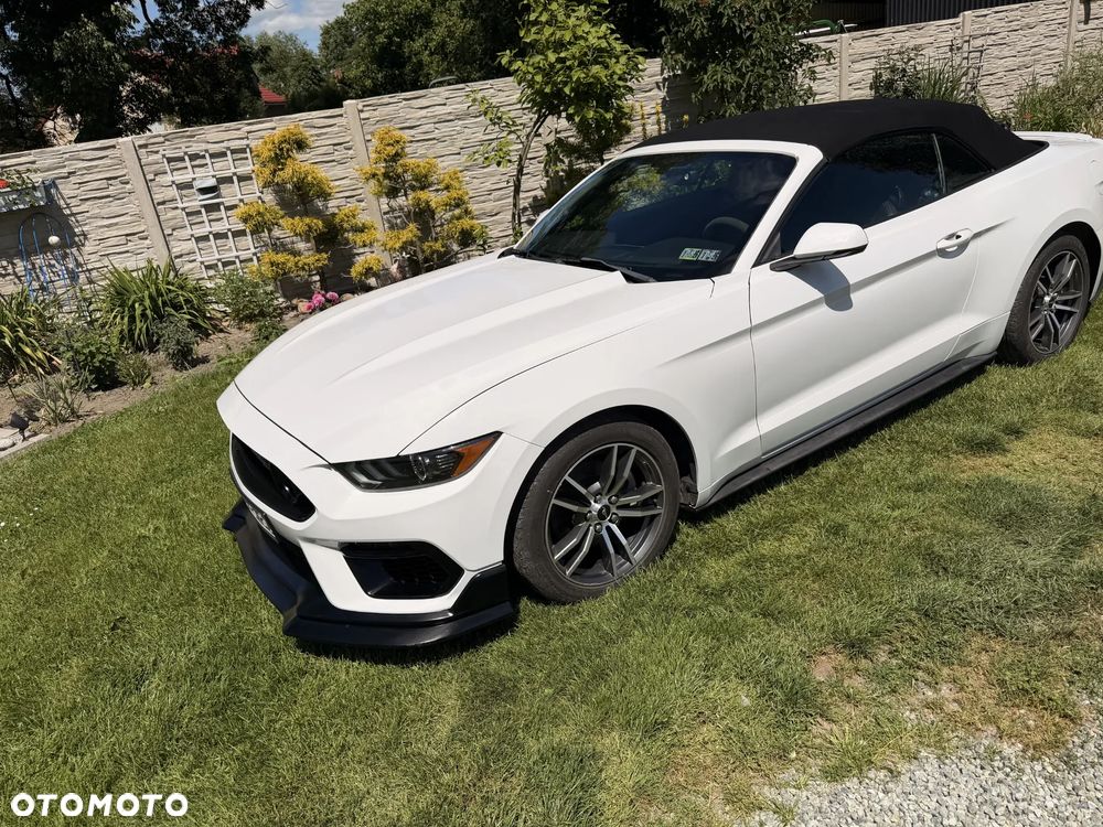 Ford Mustang Cabrio 2.3 Eco Boost - 12