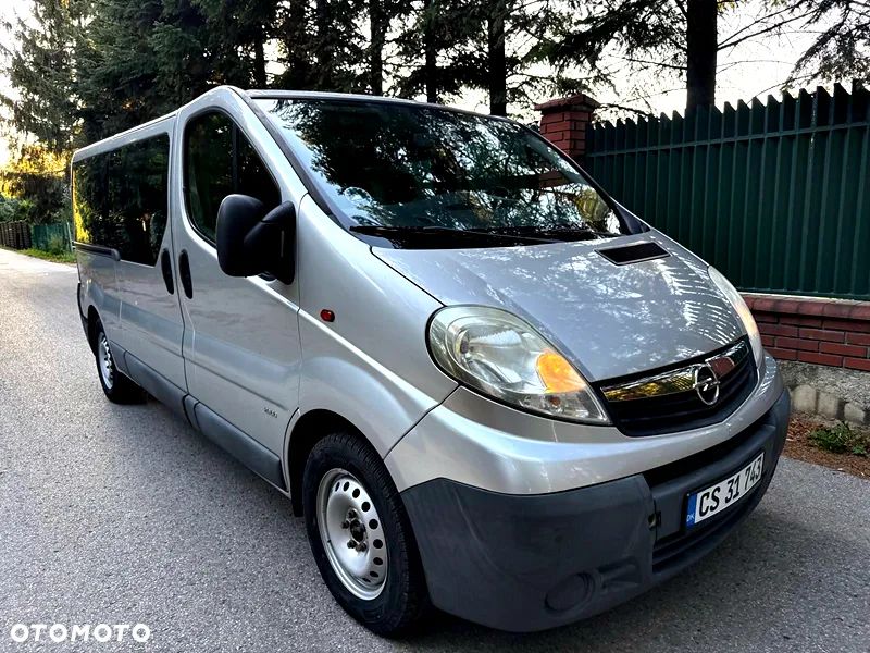 Opel Vivaro - 8
