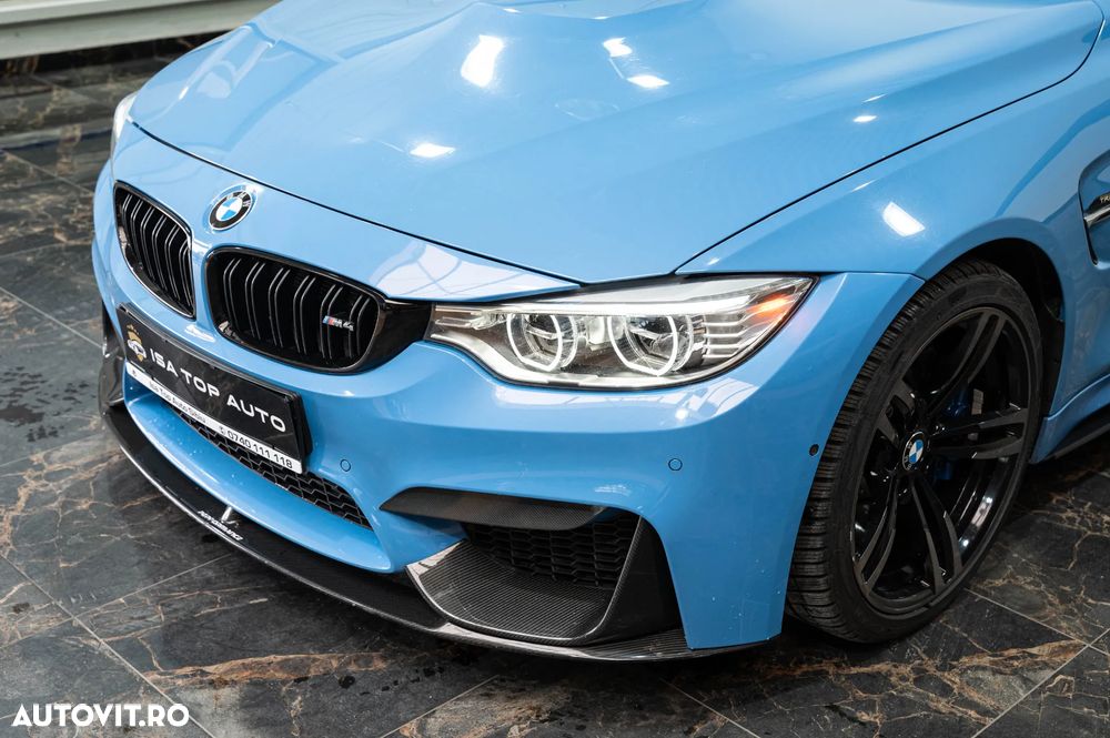 BMW M4 Coupe DKG - 14