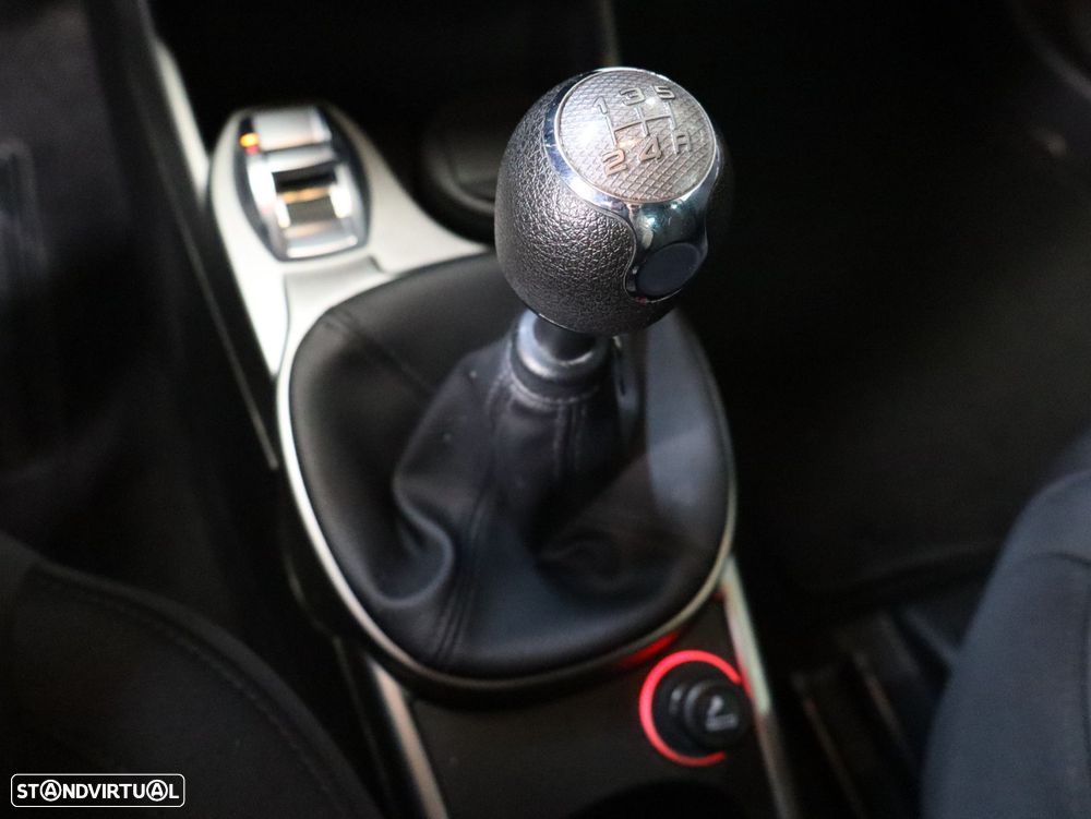 Alfa Romeo MiTo 1.3 JTDM Urban - 12