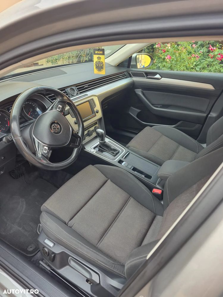 Volkswagen Passat - 5