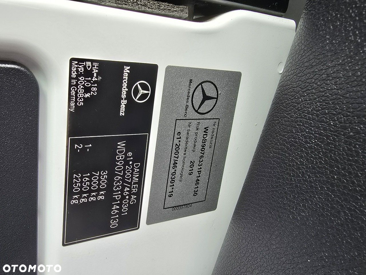 Mercedes-Benz Sprinter - 18