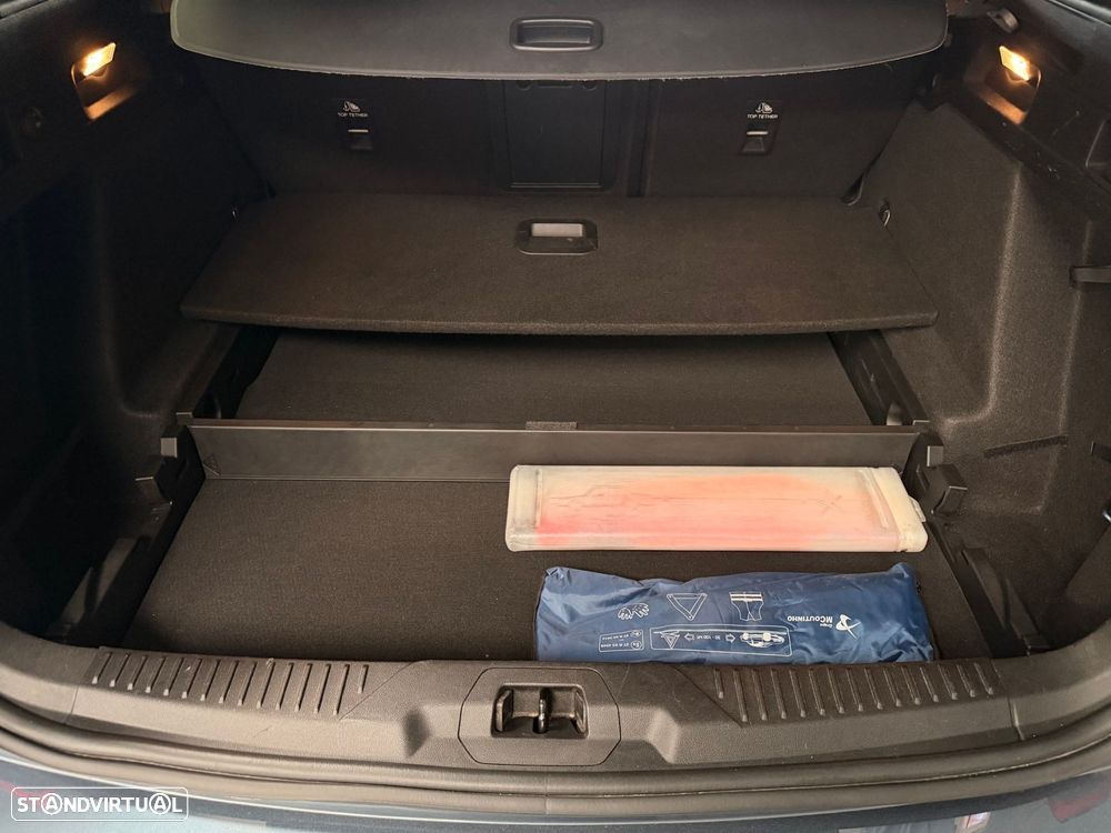 Ford Focus 1.5 TDCi ECOBlue ST-Line - 33