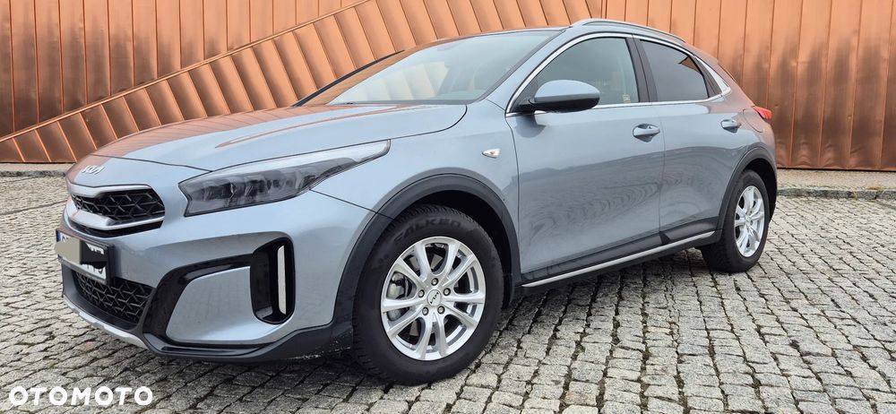 Kia XCeed 1.5 T-GDI M - 3