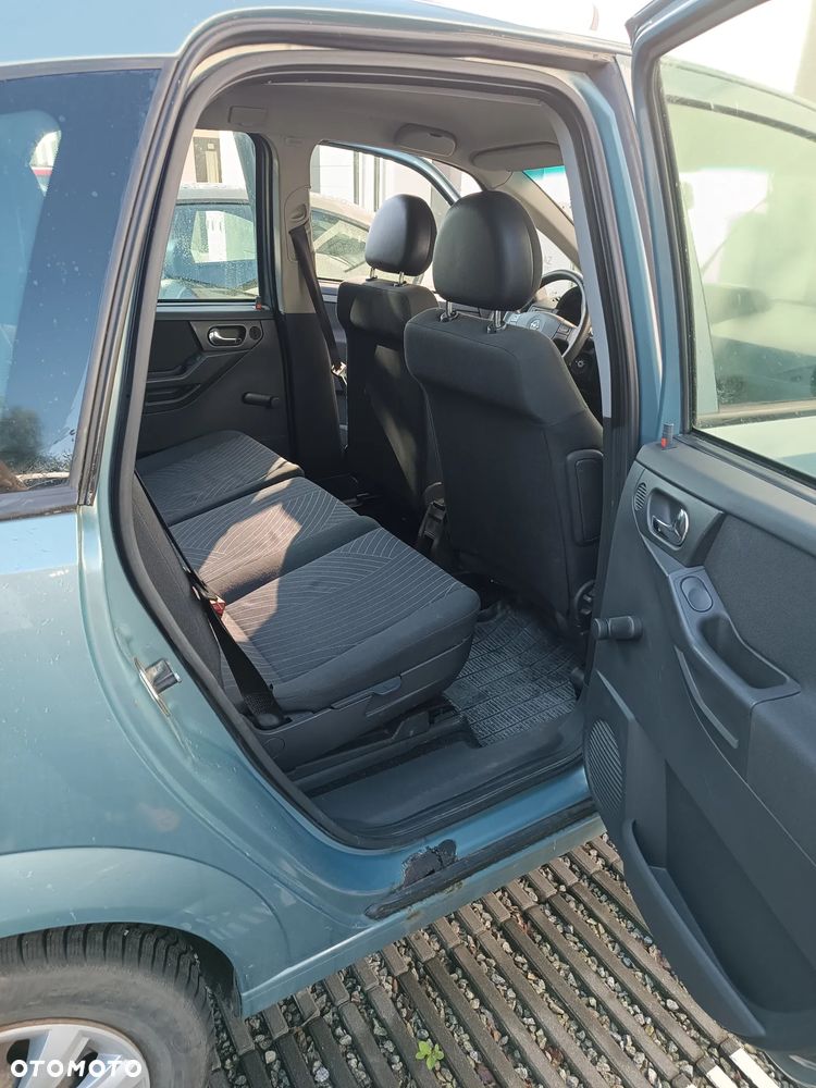 Opel Meriva - 10