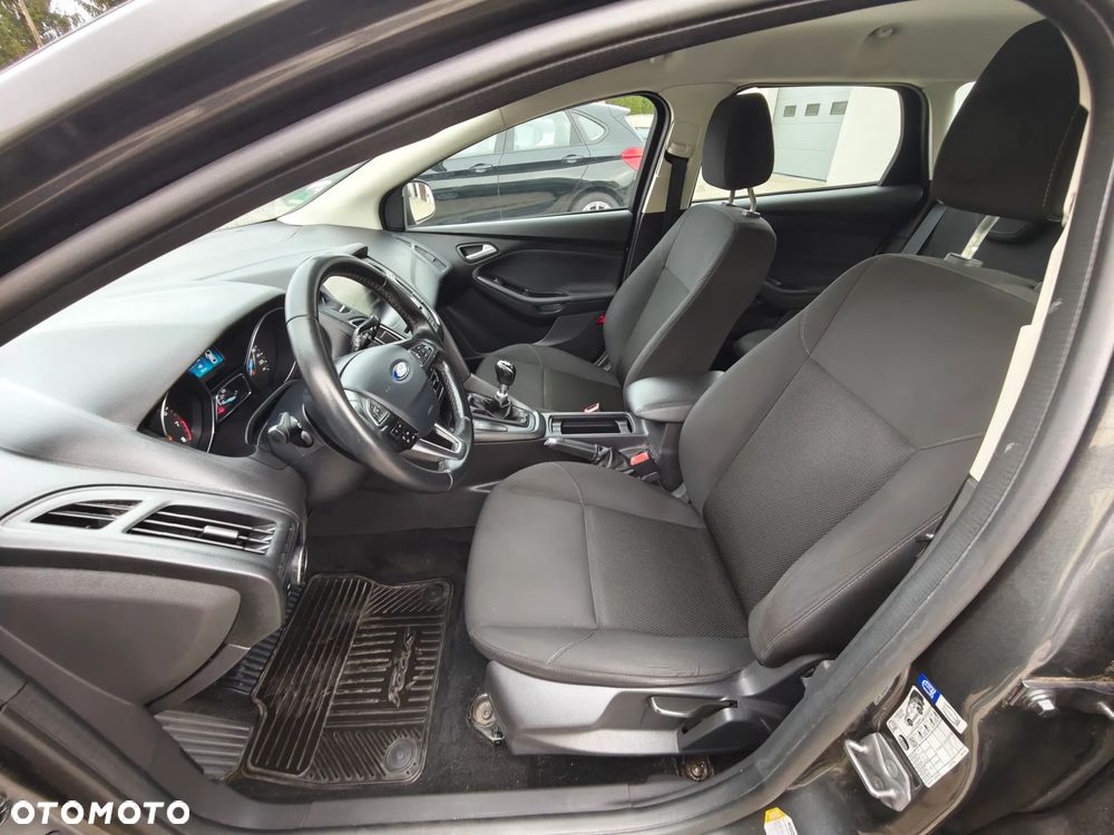 Ford Focus - 22