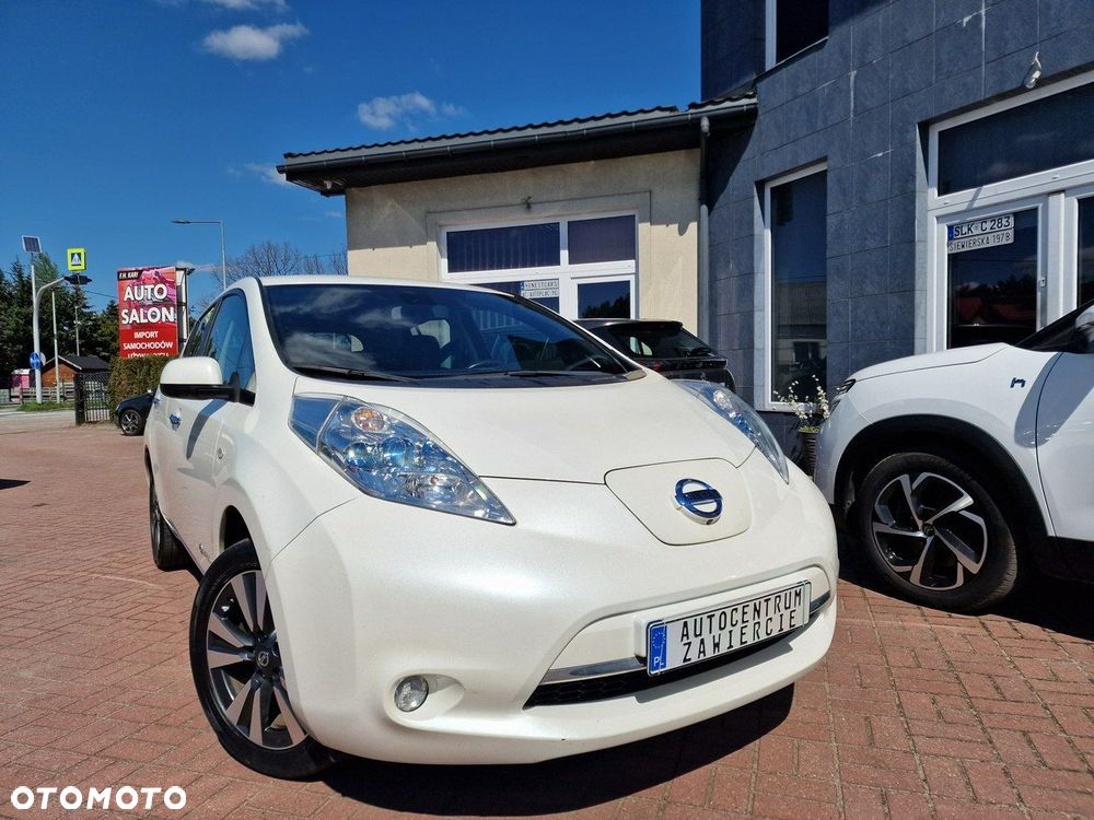 Nissan Leaf 24kWh Tekna - 11
