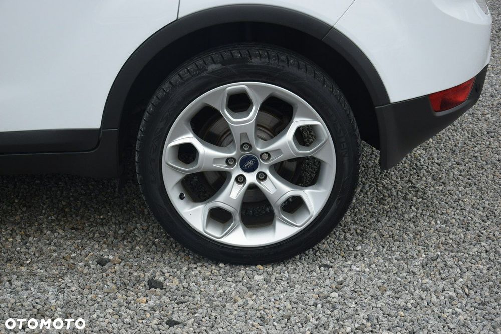 Ford Kuga - 11