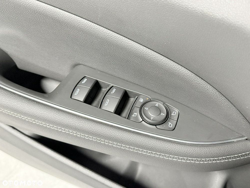 Opel Insignia - 39