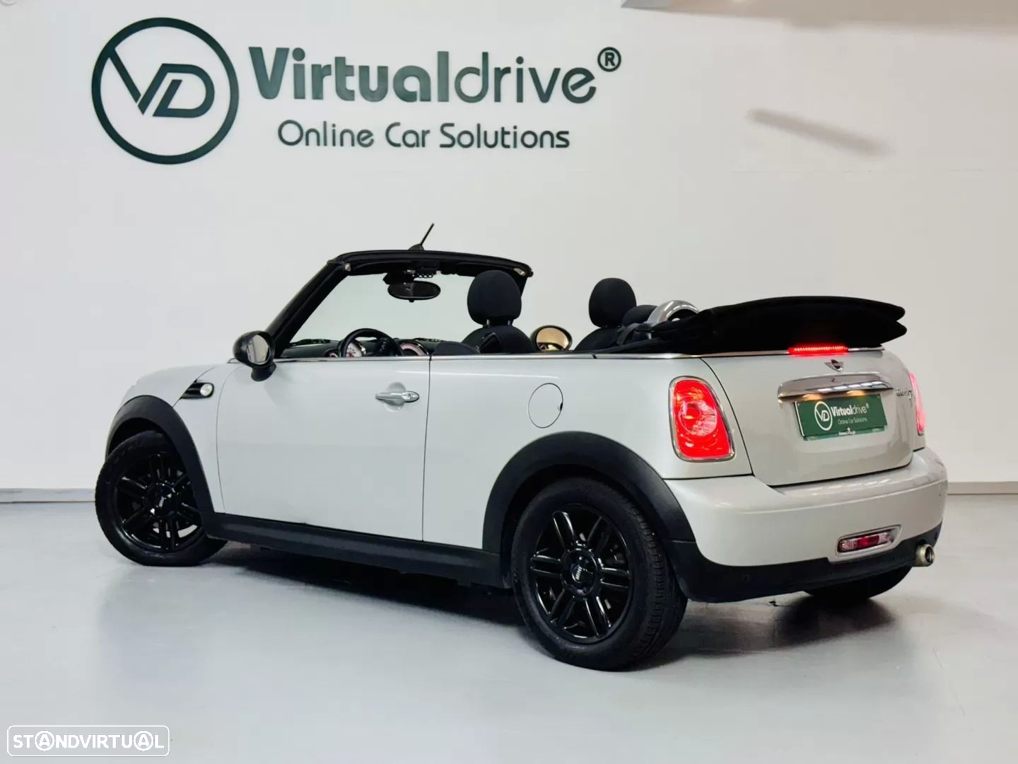 MINI Cabrio Cooper D - 9