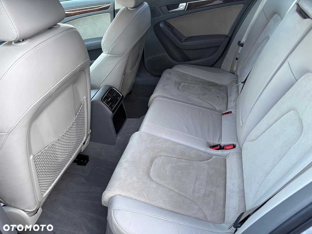 Audi A4 Avant 3.0 TDI DPF quattro S tronic S line Sportpaket - 24