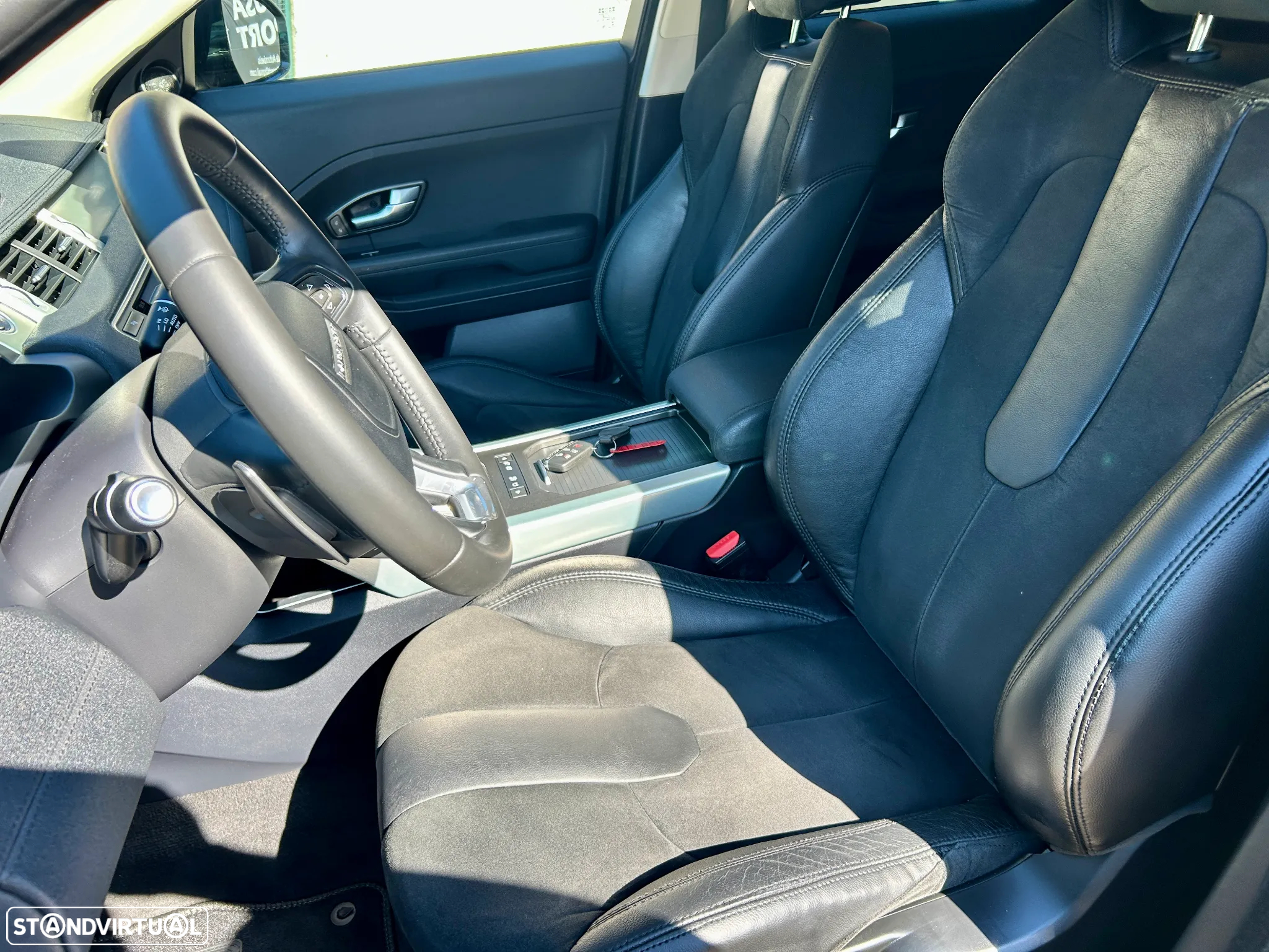 Land Rover Range Rover Evoque 2.2 TD4 Prestige Auto - 13