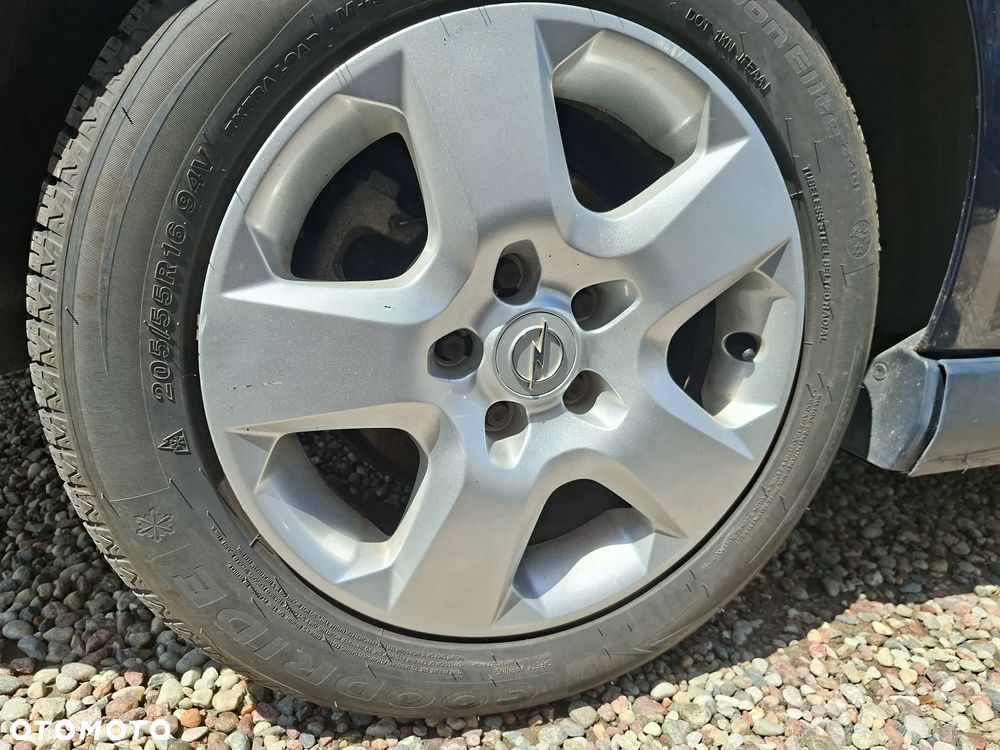 Opel Vectra 1.8 Essentia - 12