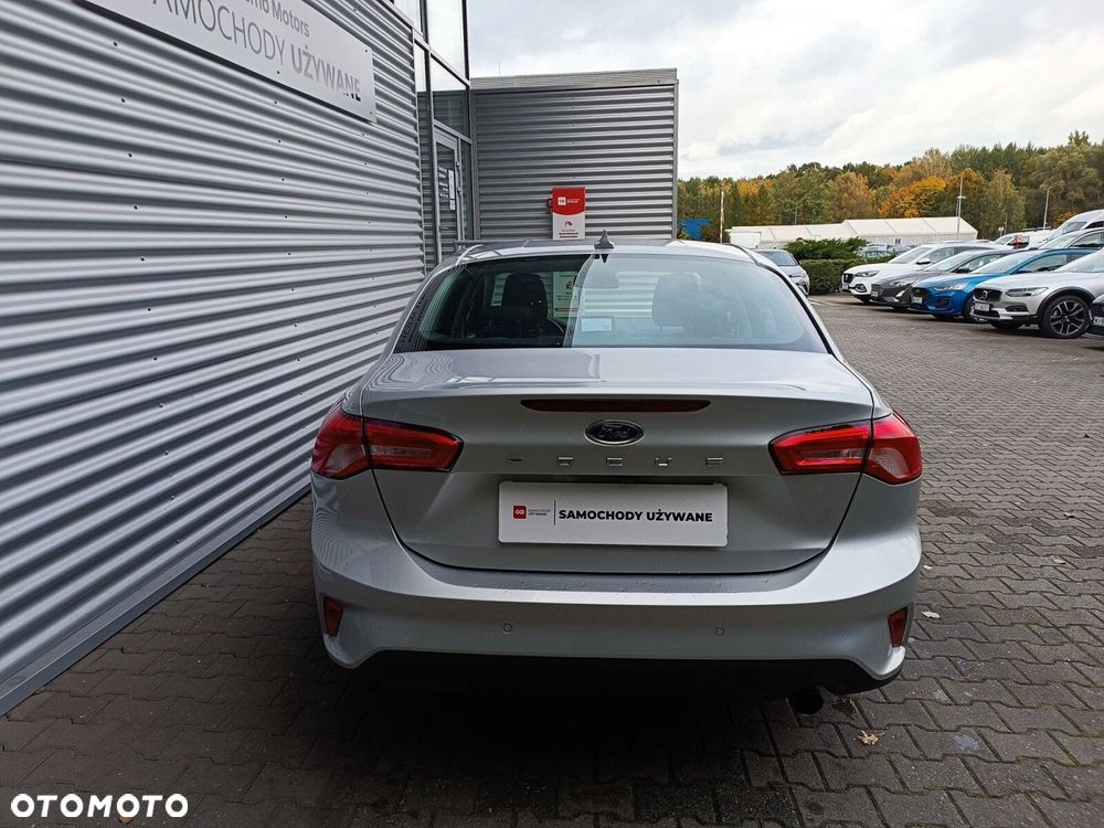 Ford Focus 1.0 EcoBoost Titanium - 6