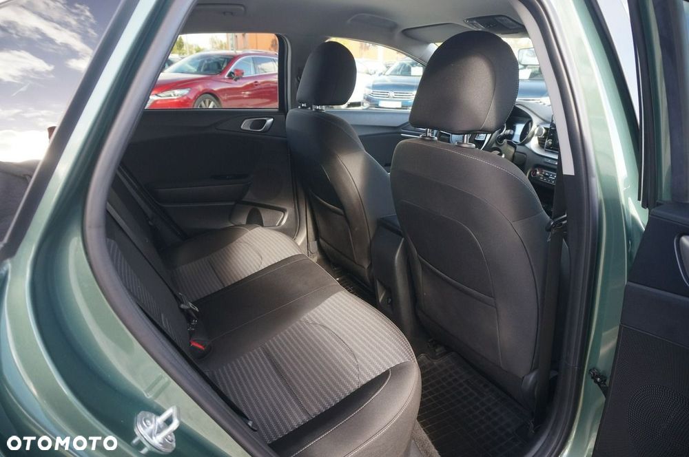 Kia Ceed 1.5 T-GDI M - 30