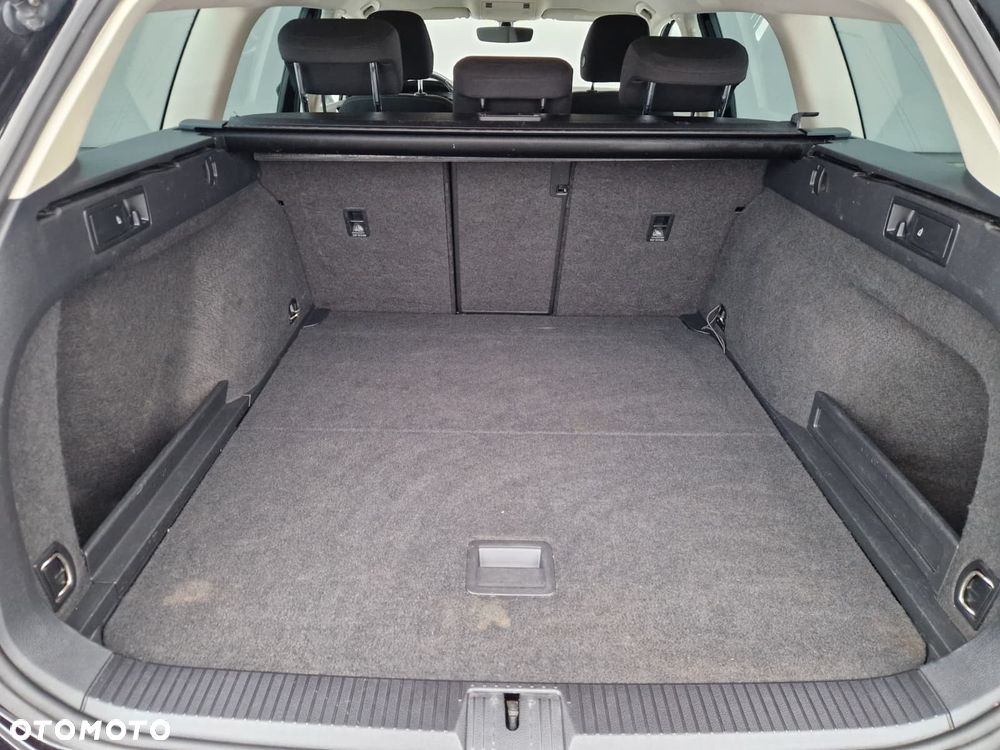 Volkswagen Passat 2.0 TDI BMT Comfortline - 14