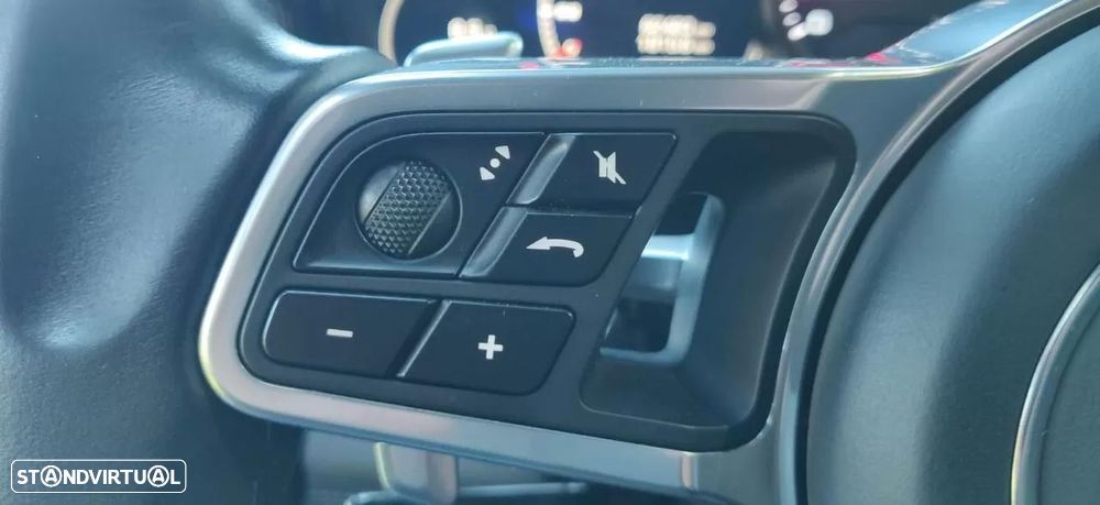 Porsche Panamera Turbo Executive - 39