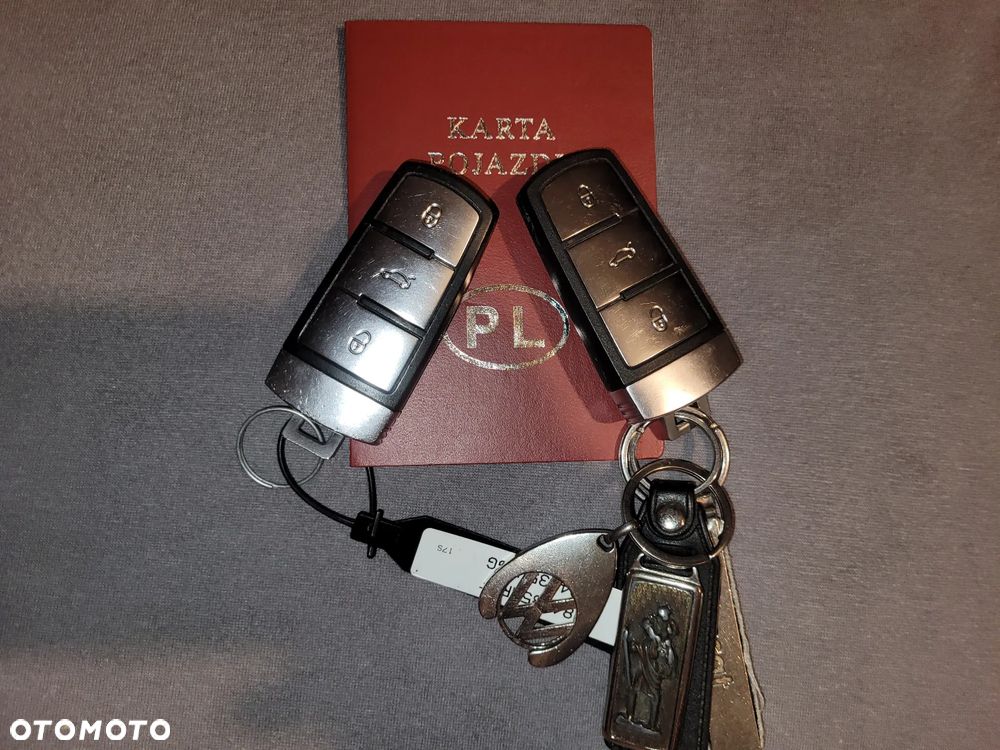 Volkswagen Passat 1.6 TDI BlueMotion - 24