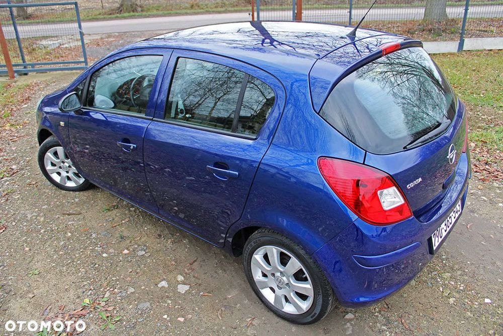 Opel Corsa 1.2 16V Innovation - 35