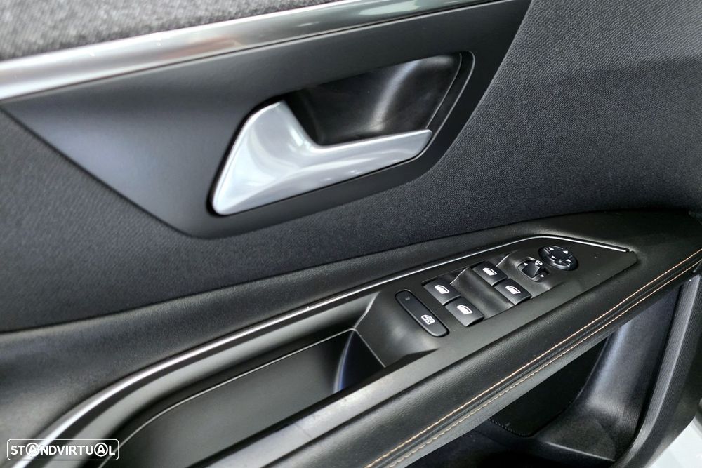 Peugeot 3008 1.5 BlueHDi GT Line EAT8 - 11