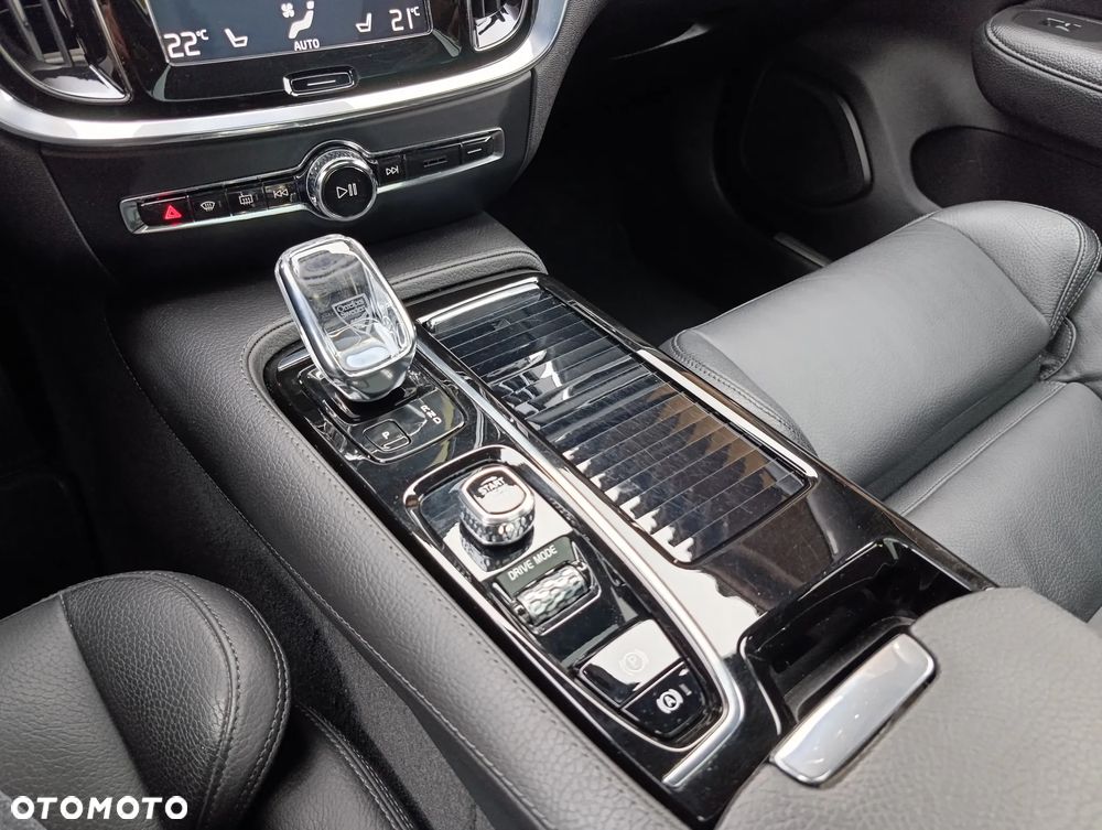 Volvo V60 T8 AWD Twin Engine Geartronic Inscription - 26