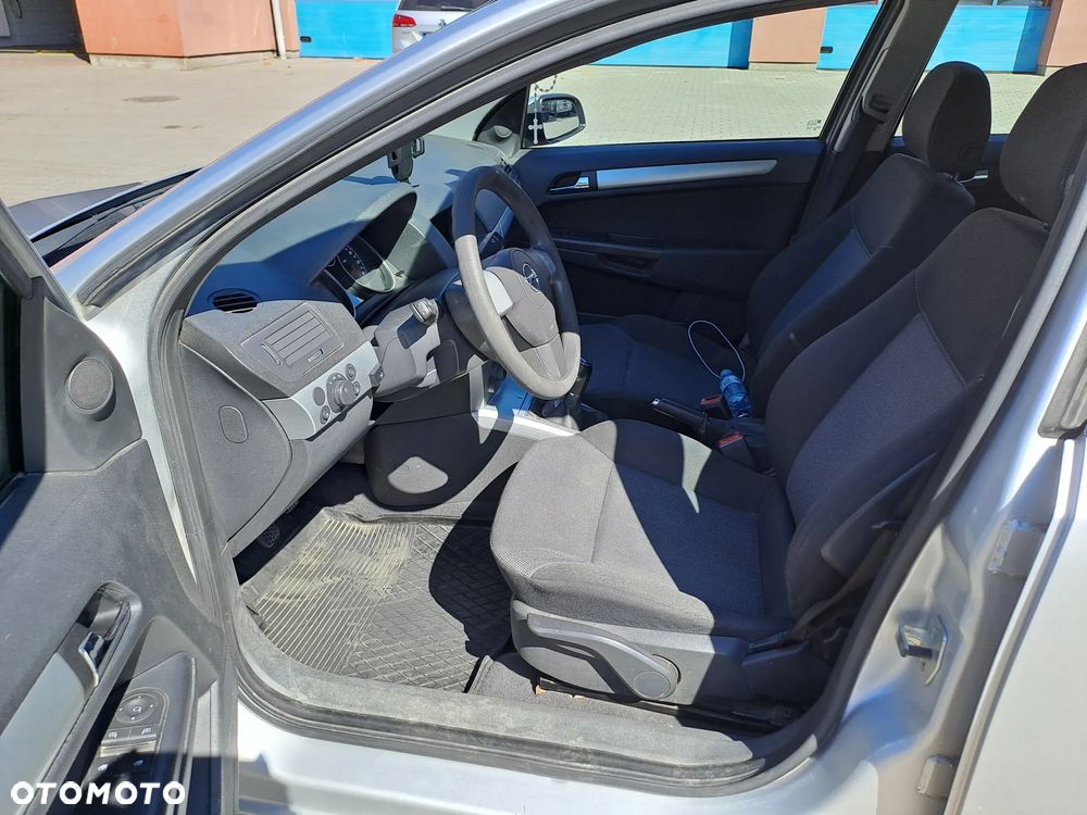 Opel Astra 1.6 Enjoy - 11