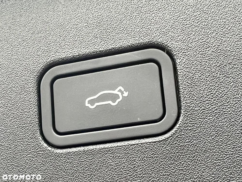 Volvo EX30 Twin Motor Performance AWD Ultra - 33