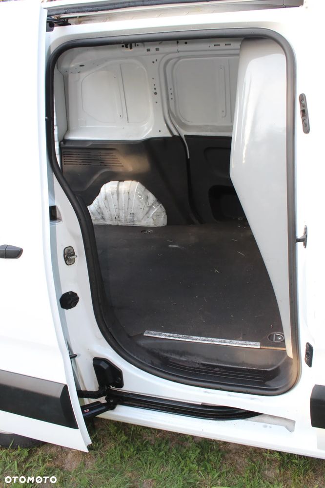 Toyota Proace City - 16