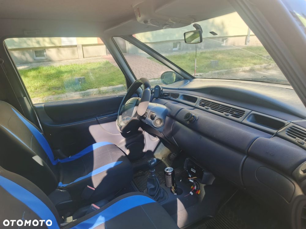 Renault Espace 1.9 dTi Authentique - 4