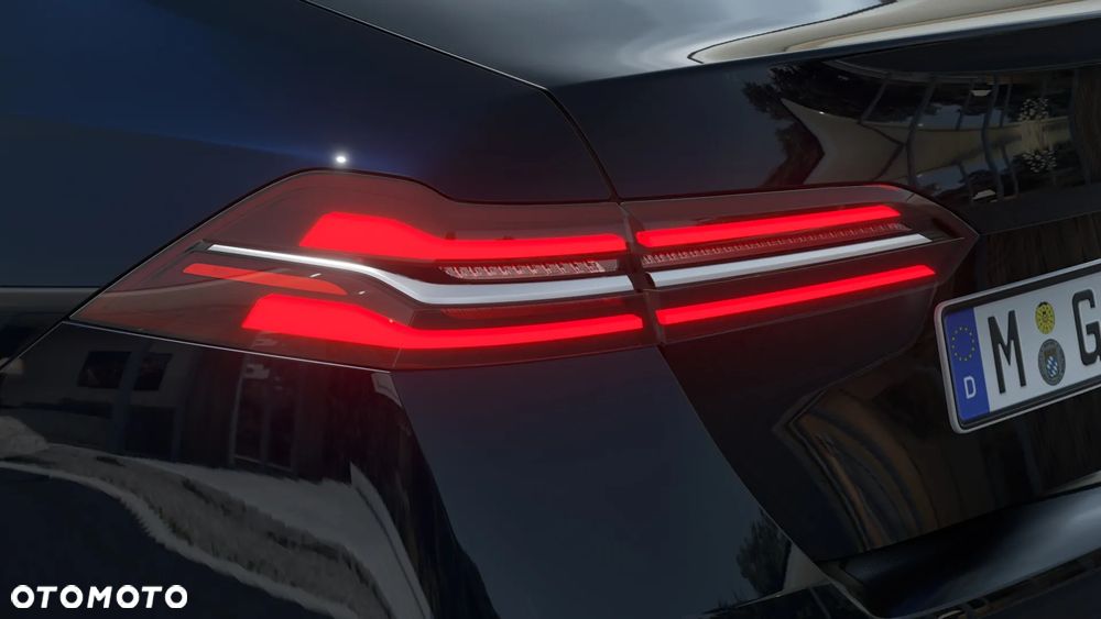 BMW Seria 5 520i - 9