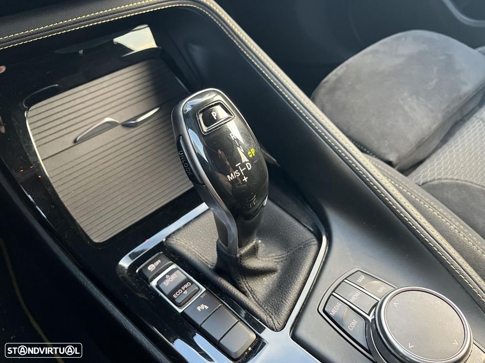 BMW X2 18 d sDrive Auto Pack M - 22