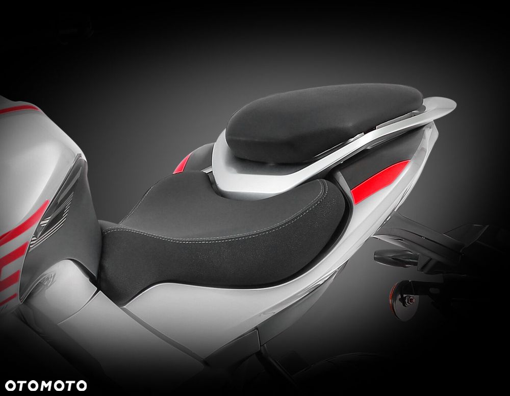 QJMOTOR SRK 125S - 10