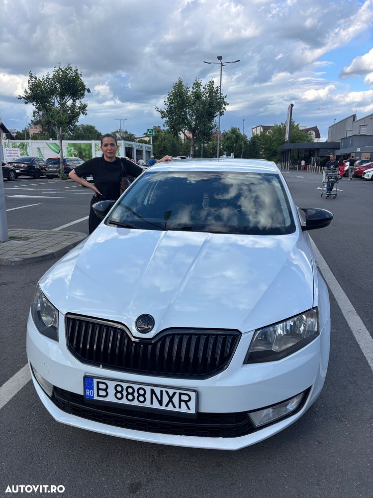 Skoda Octavia 1.6 TDI DSG Style - 10