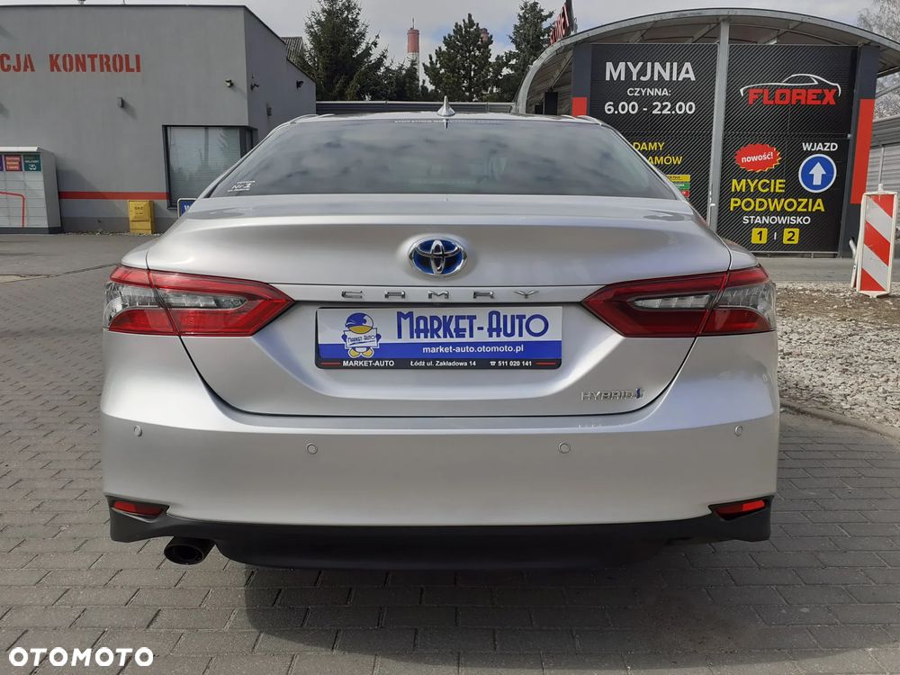 Toyota Camry 2.5 Hybrid Executive CVT - 4