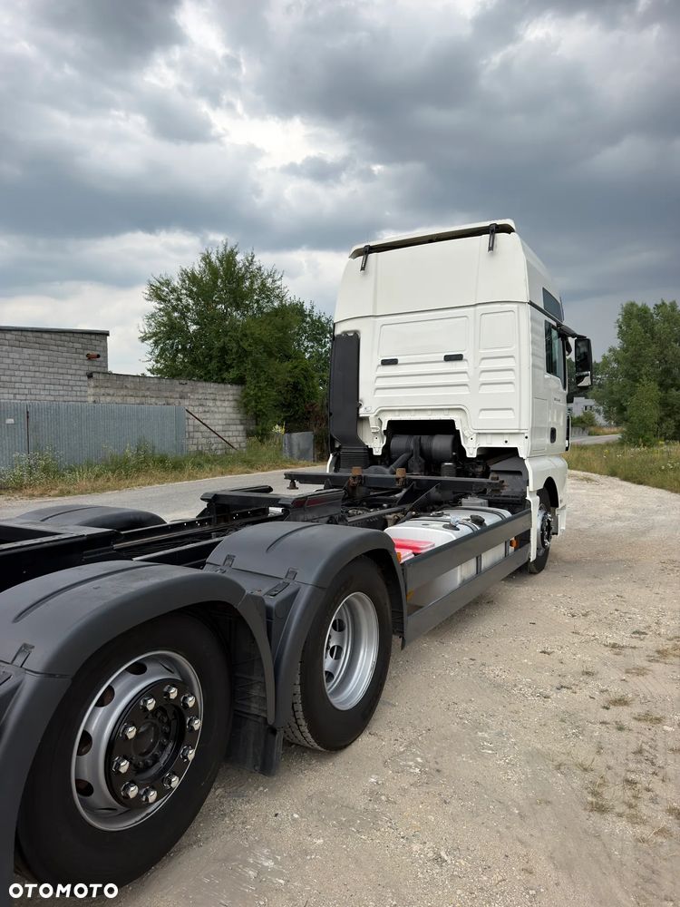 MAN TGX - 16