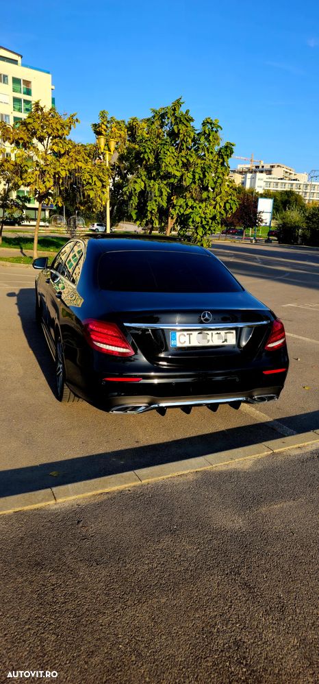 Mercedes-Benz E 220 d Aut. - 29