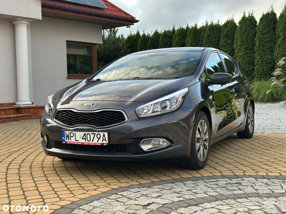 Kia Ceed Cee'd 1.6 GDI XL - 26