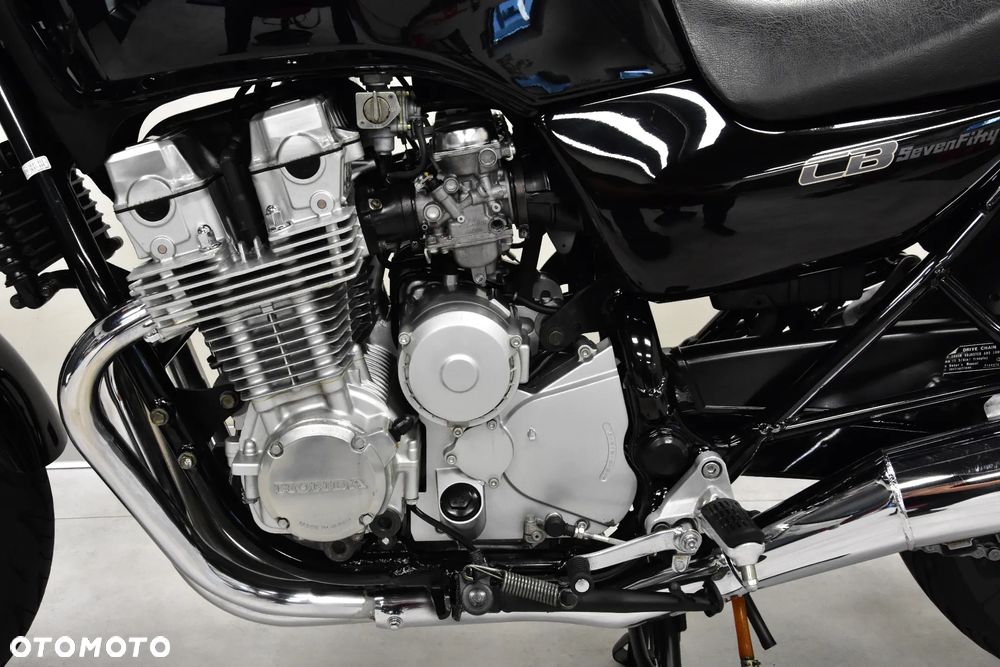Honda CB - 22