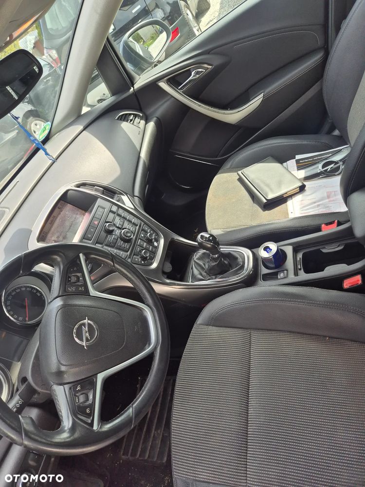 Opel Astra 1.4 ecoFLEX Cosmo - 8