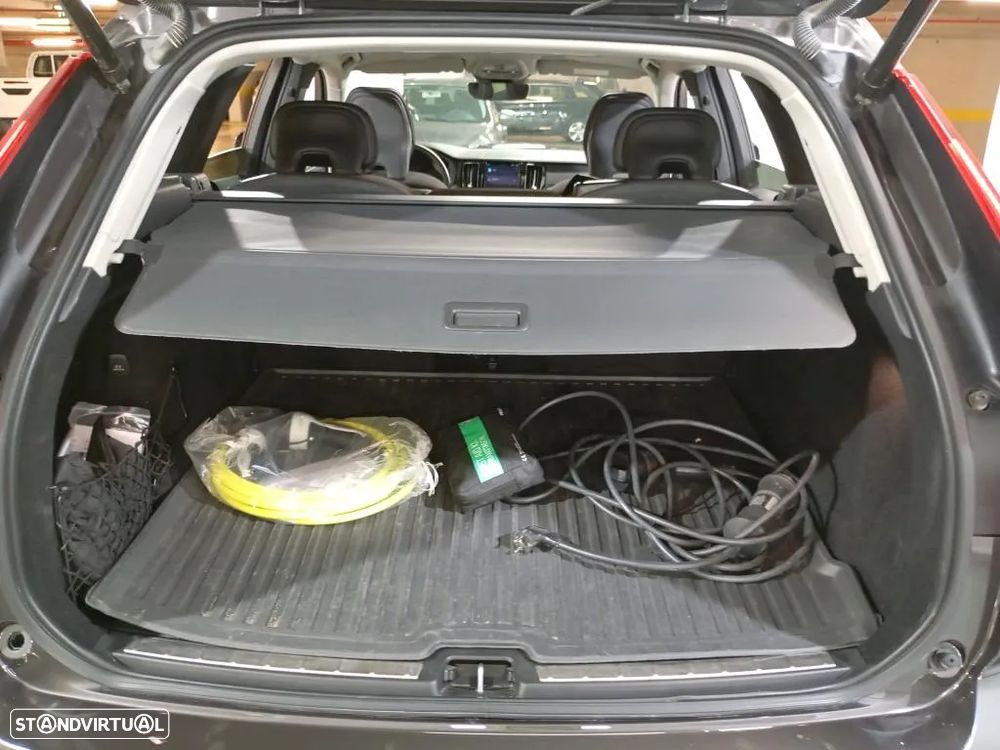Volvo XC 60 2.0 T6 PHEV Inscription Expression AWD - 11