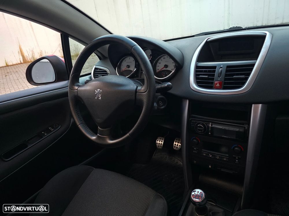 Peugeot 207 CC 1.6 HDi Sport FAP - 28