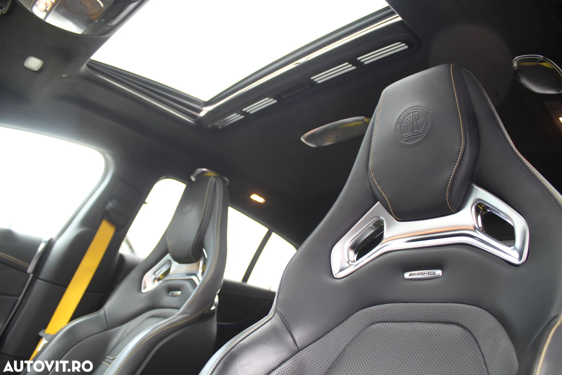 Mercedes-Benz AMG GT-S 63 4MATIC+ - 13