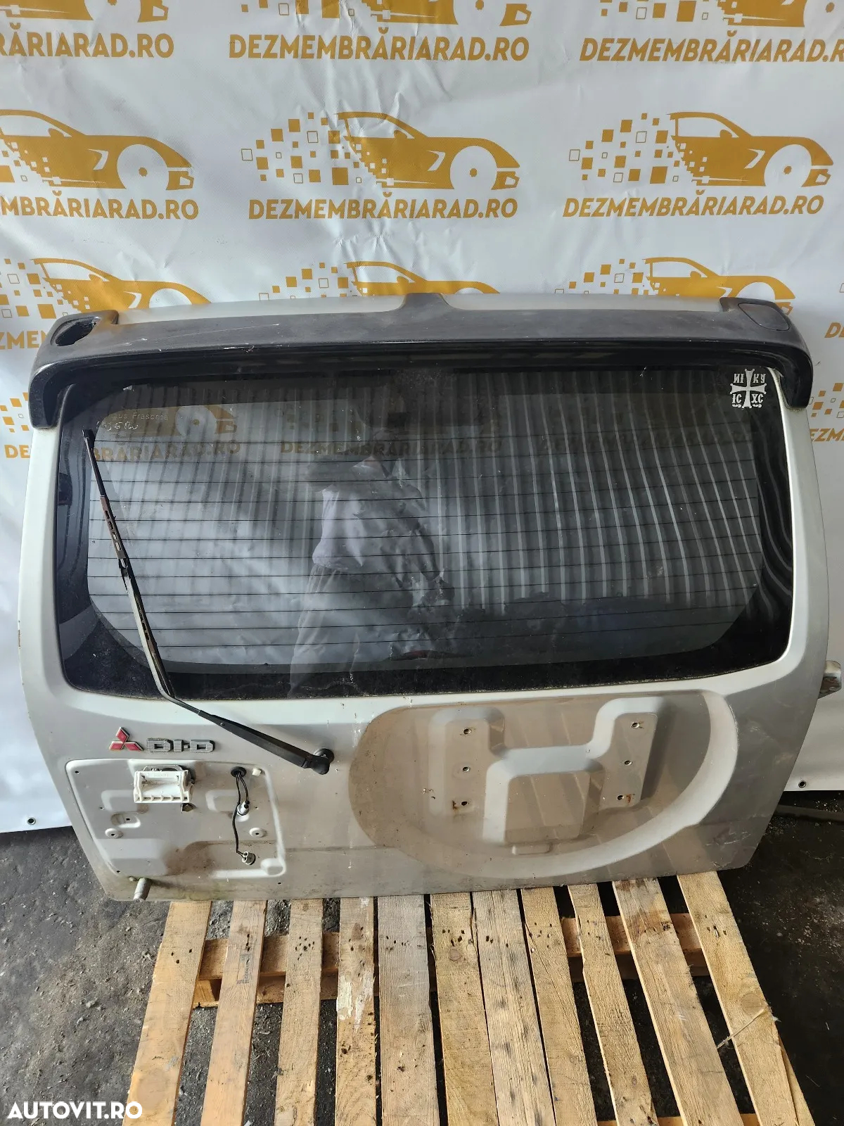 Haion Hayon Cu Luneta Mitsubishi Pajaro MK3 Model 4-5 Usi - Dezmembrari Arad - 2