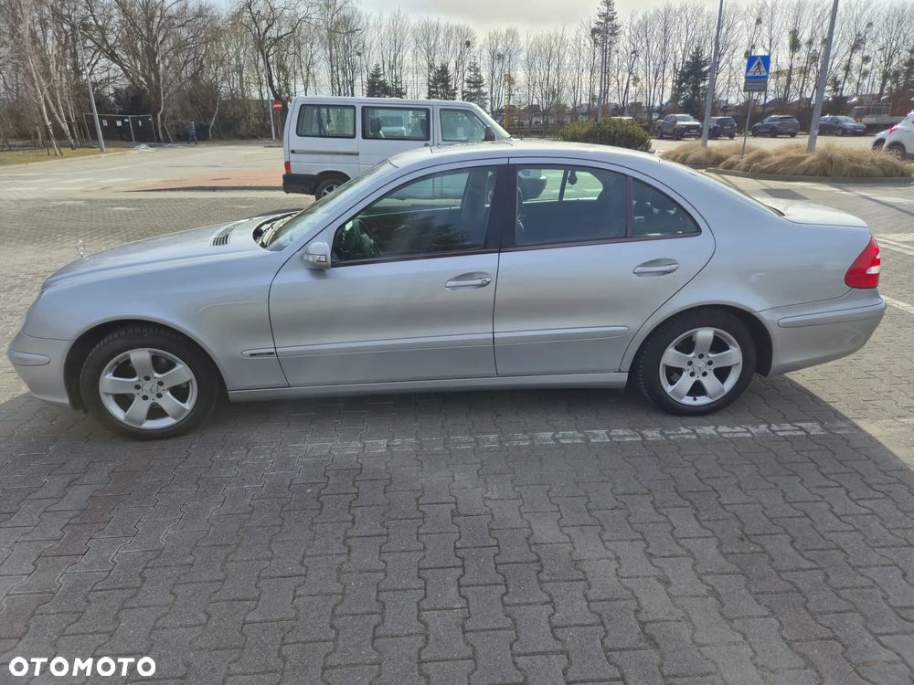 Mercedes-Benz Klasa E 240 Classic - 8